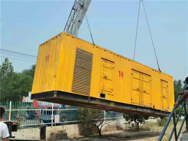 乐东300KW柴油发电机组油耗是多少？