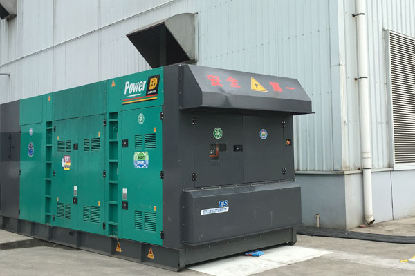 乐东燃油滤清器的更换流程是怎样的？