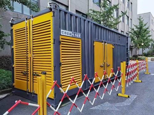 乐东如何使用转速表检查发动机的转速？